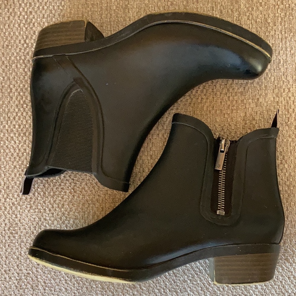 LUCKY BRAND Black Rubber Chelsea Rain Boots Womens Size 6